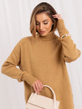 Jersey camel holgado cuello alto