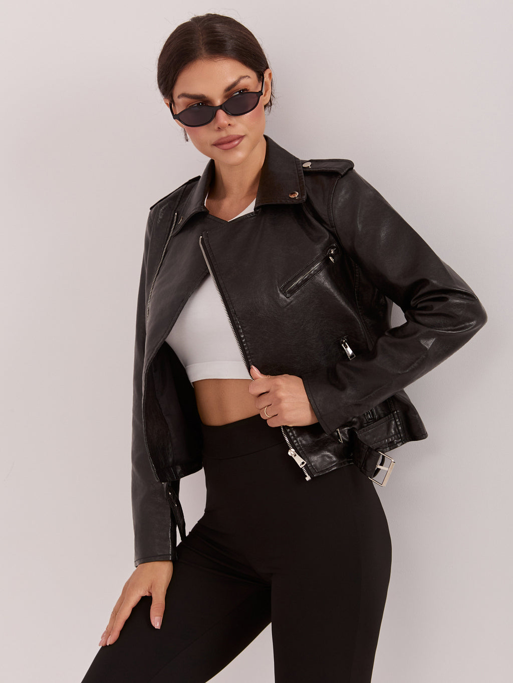 Chaqueta Biker Negra con Cinturón