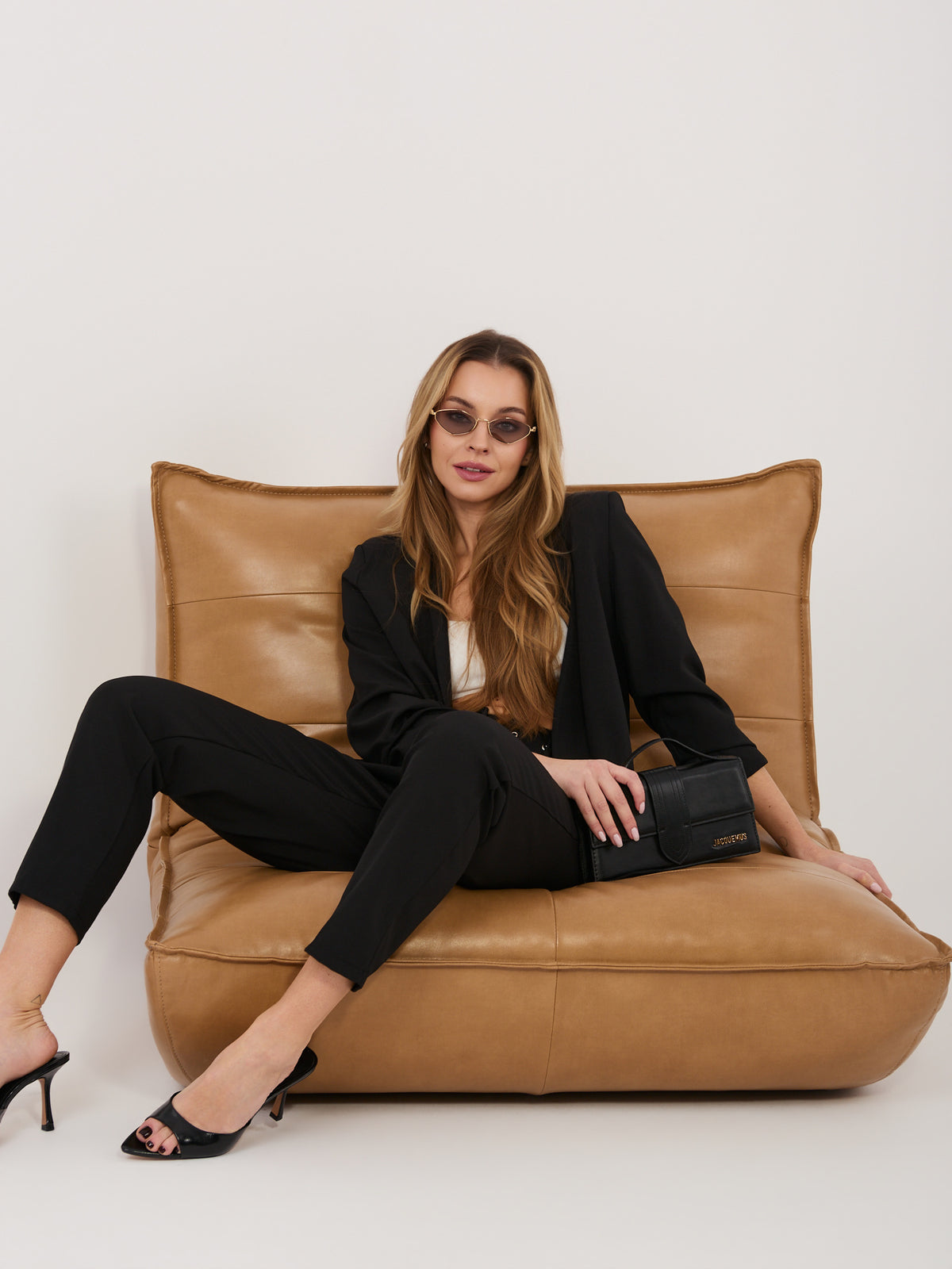 Conjunto traje negro con blazer RUE PARIS