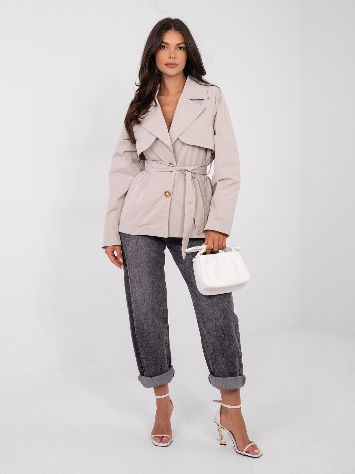 Trench Beige Corto con Bolsillos
