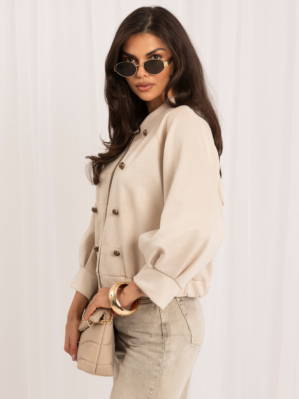 Chaqueta Napoleón Beige con Cuello Alto