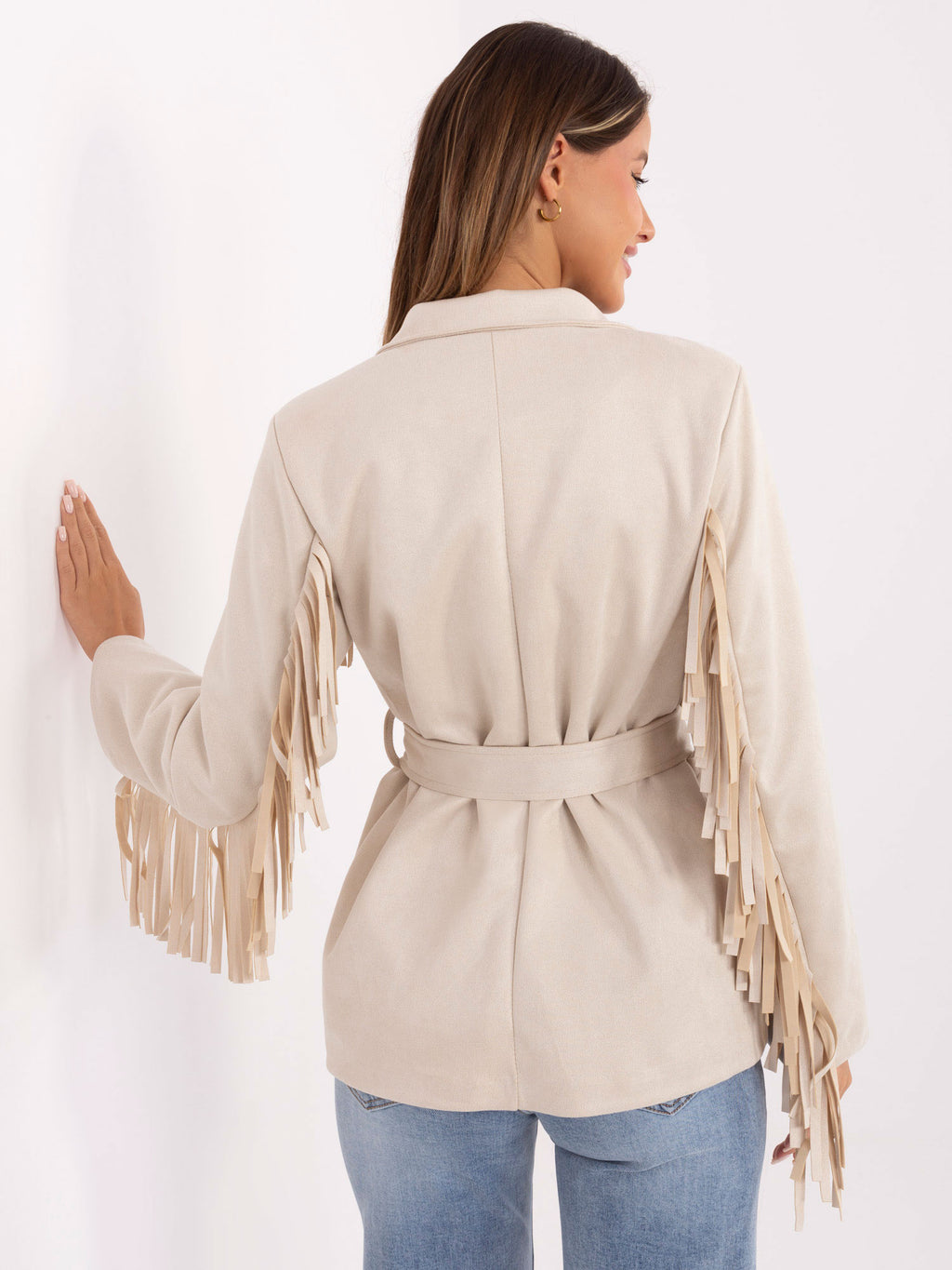 Blazer beige efecto ante con cinturón