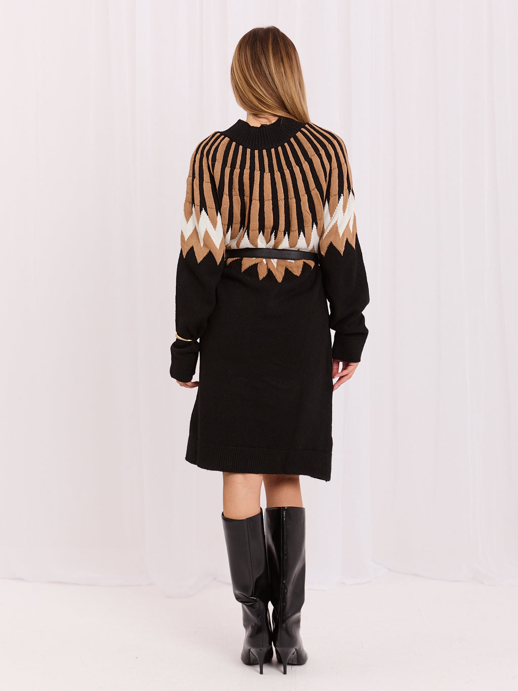 Vestido de punto negro oversized