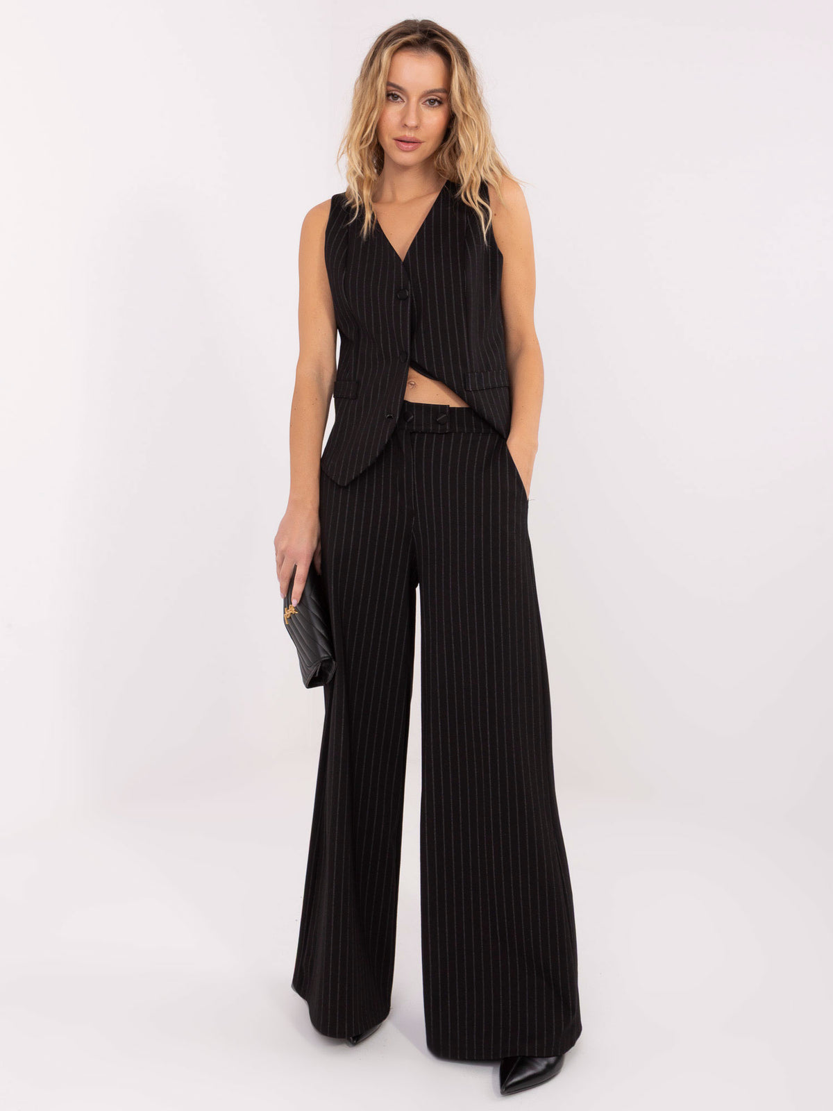 Pantalón elegante negro con bolsillos