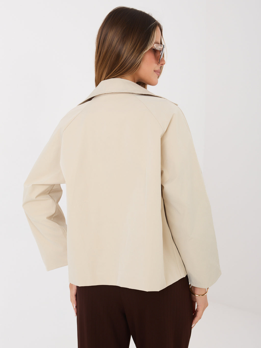 Abrigo Beige de Entretiempo con Bolsillos